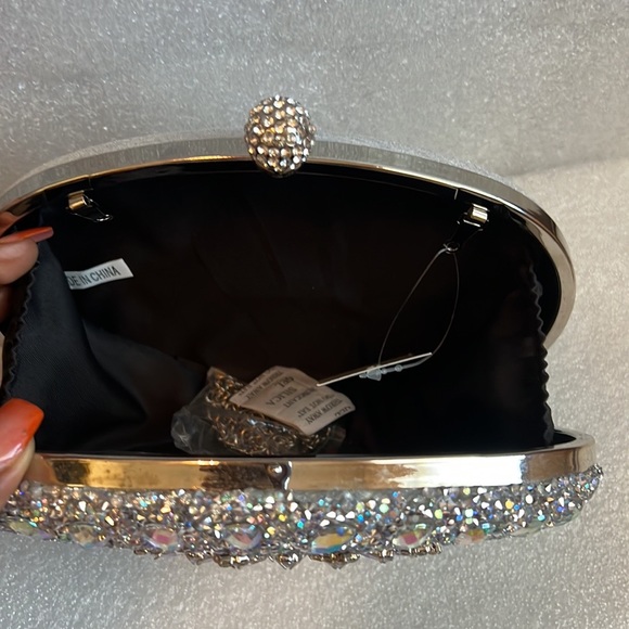 Wedding Diamond Floral Crystal Clutch - Picture 4 of 4